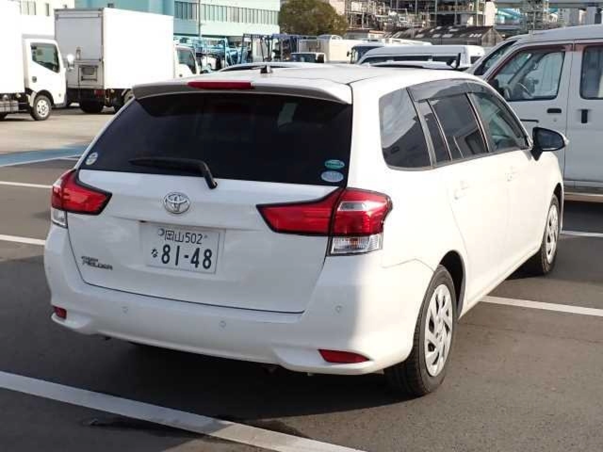 TOYOTA COROLLA FIELDER