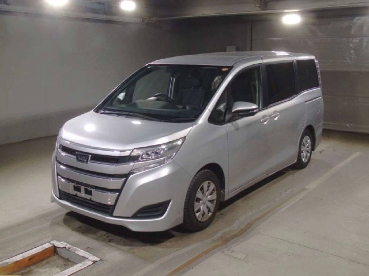 TOYOTA NOAH ZRR80G 2020