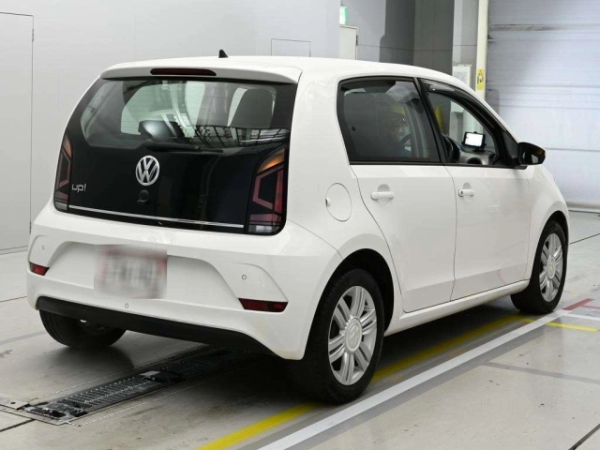 VOLKSWAGEN UP