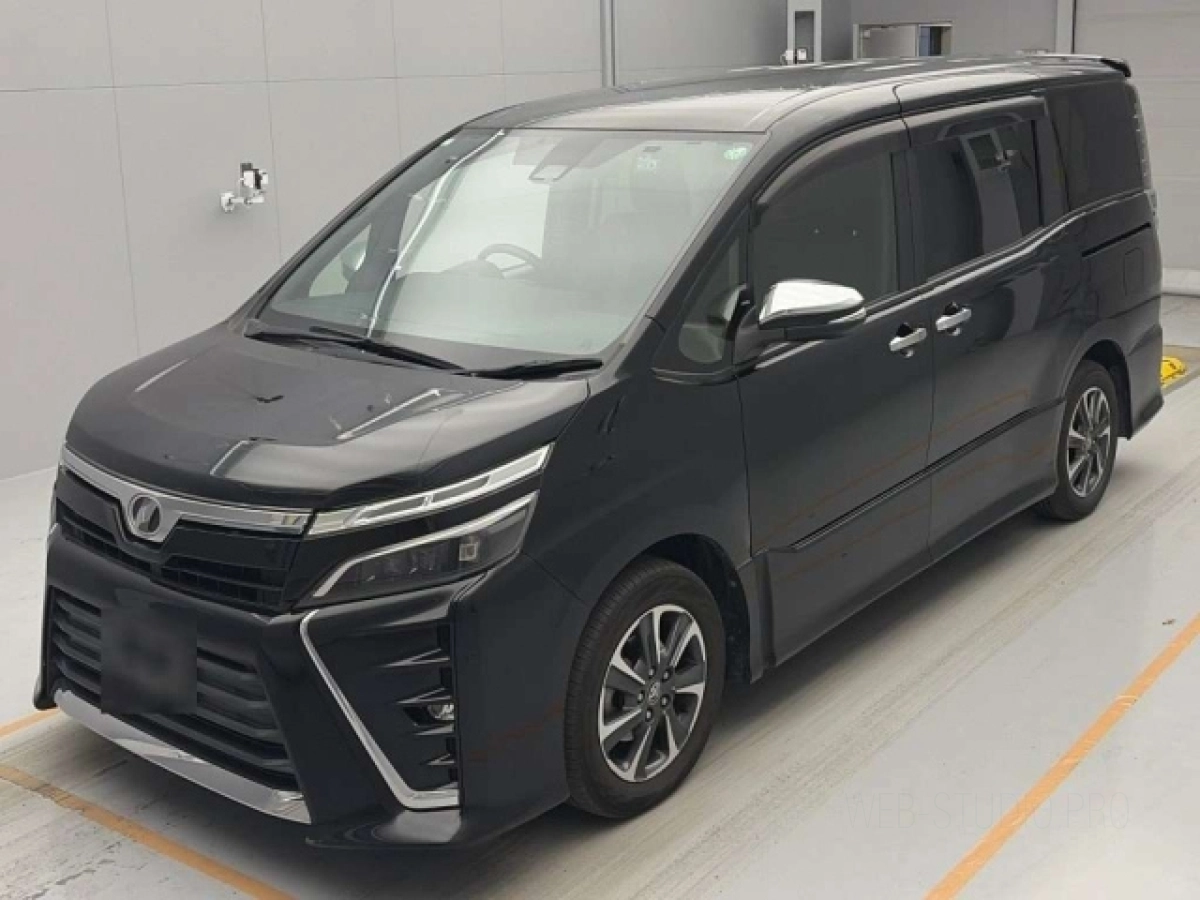 TOYOTA VOXY ZRR80W 2019