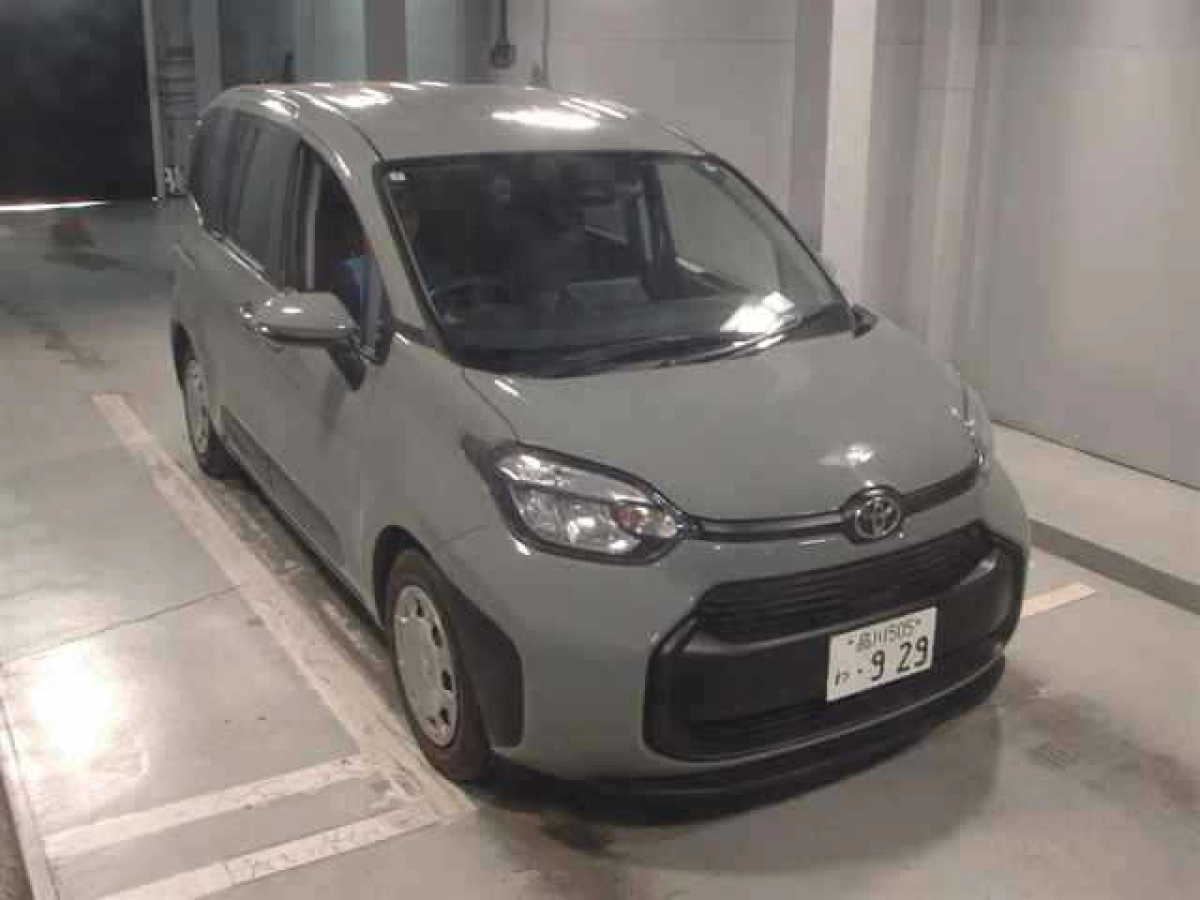 TOYOTA SIENTA