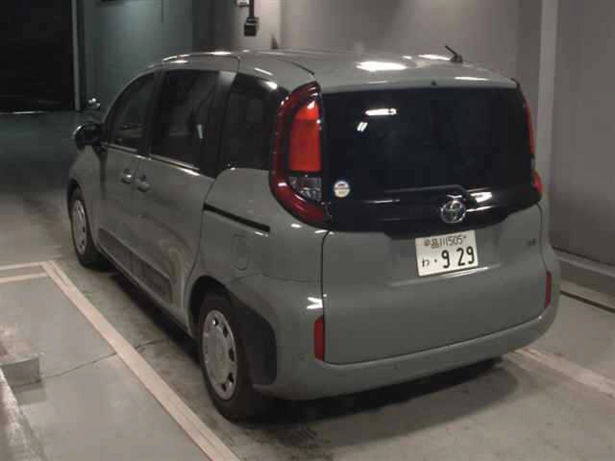 TOYOTA SIENTA