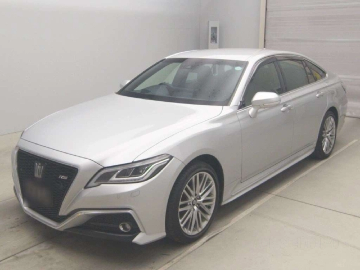 TOYOTA CROWN ARS220 2020