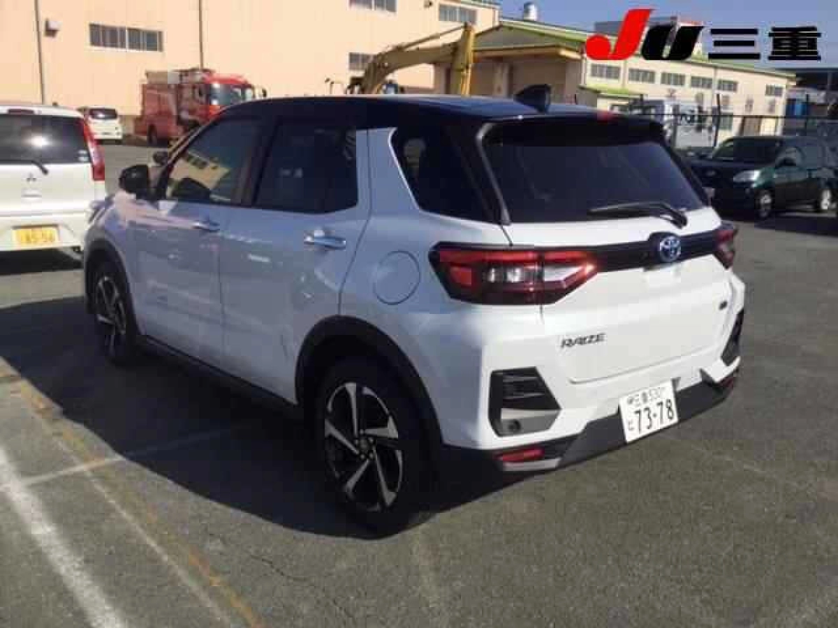 TOYOTA RAIZE