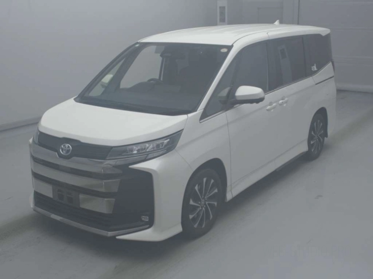 TOYOTA NOAH ZWR90W 2023