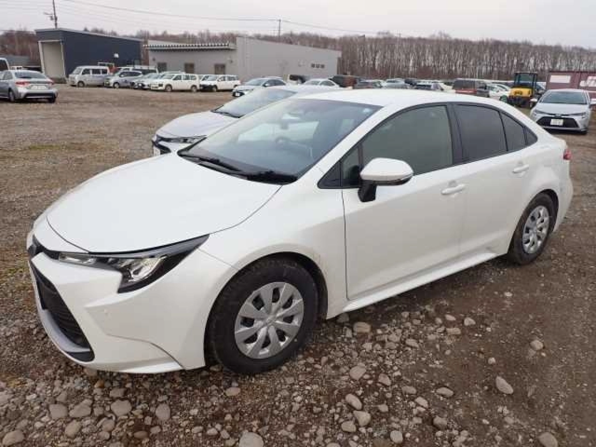 TOYOTA COROLLA ZWE215 2023