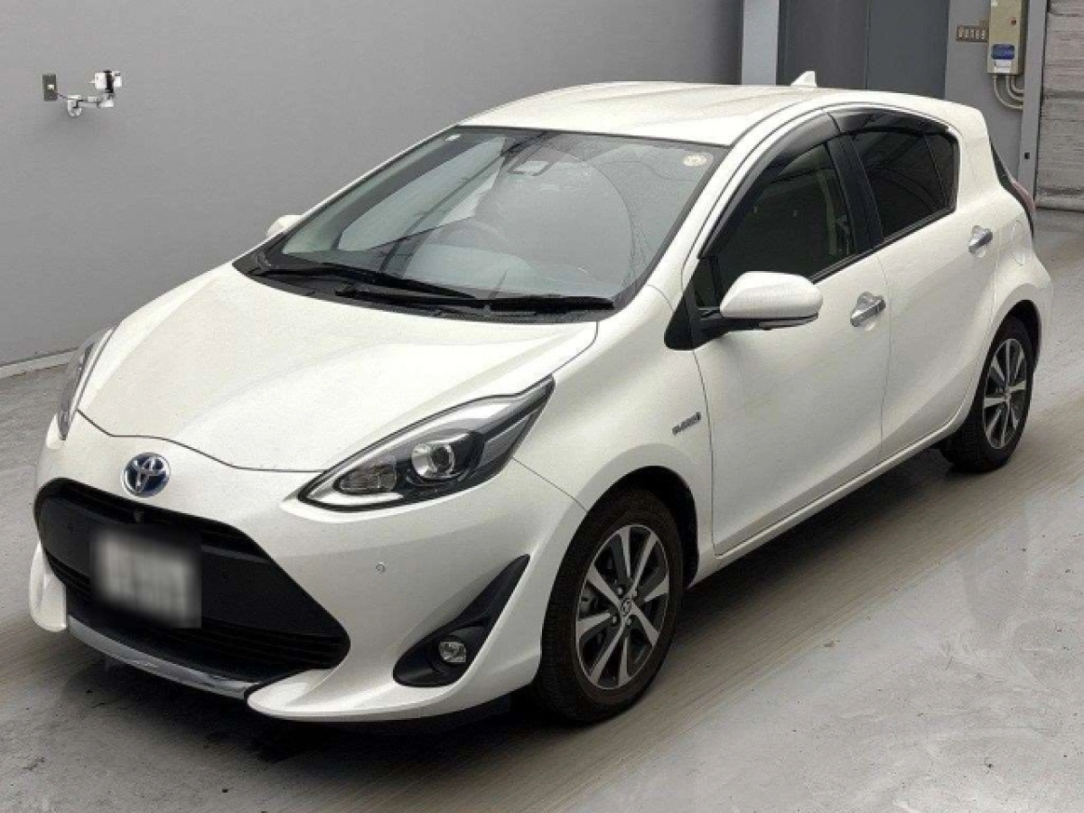 TOYOTA AQUA NHP10 2020