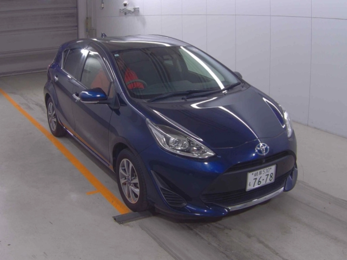 TOYOTA AQUA NHP10 2021