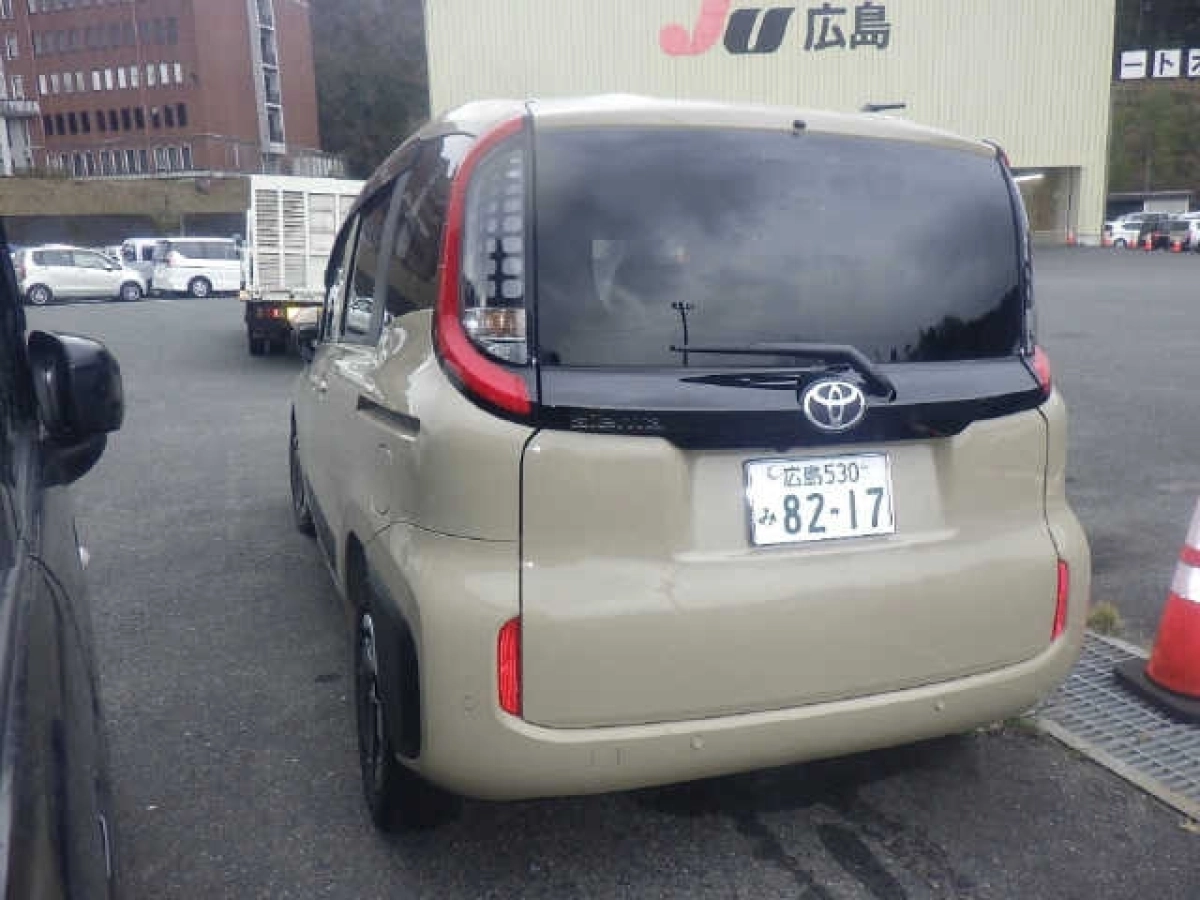 TOYOTA SIENTA