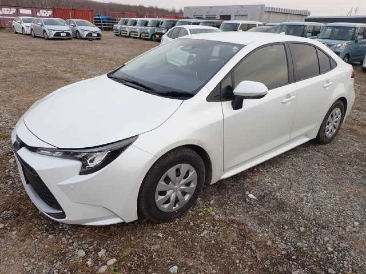 TOYOTA COROLLA ZWE215 2023
