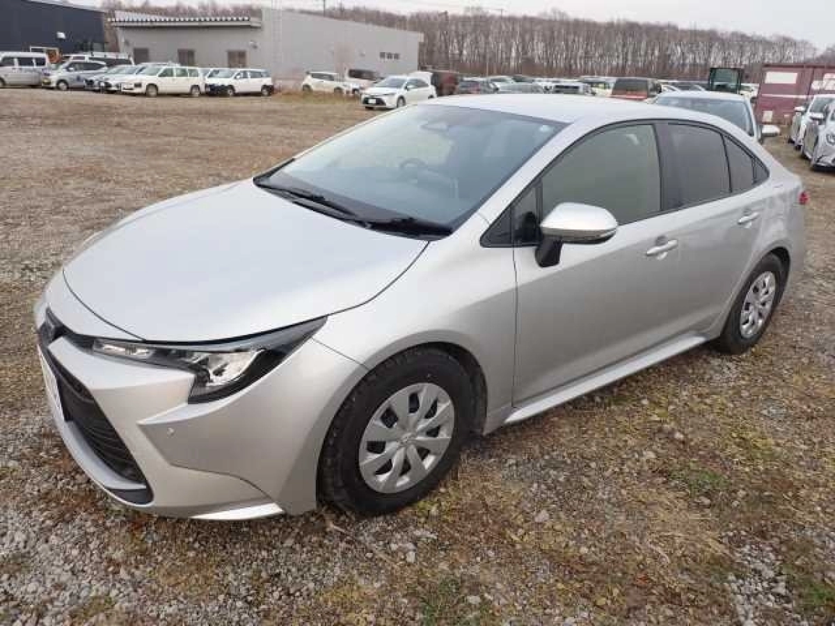 TOYOTA COROLLA ZWE215 2023