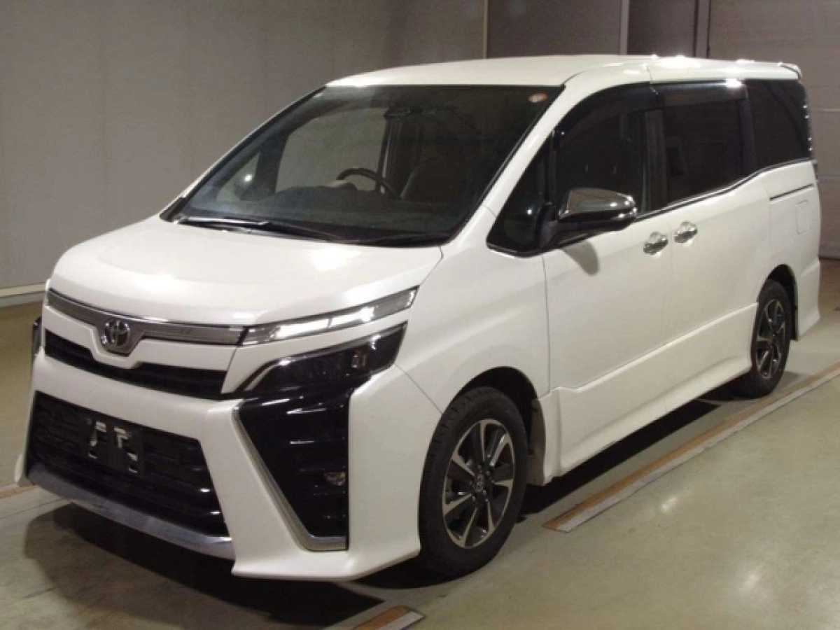 TOYOTA VOXY ZRR80W 2021