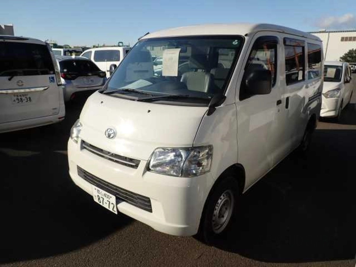 TOYOTA LITE ACE VAN S402M 2020
