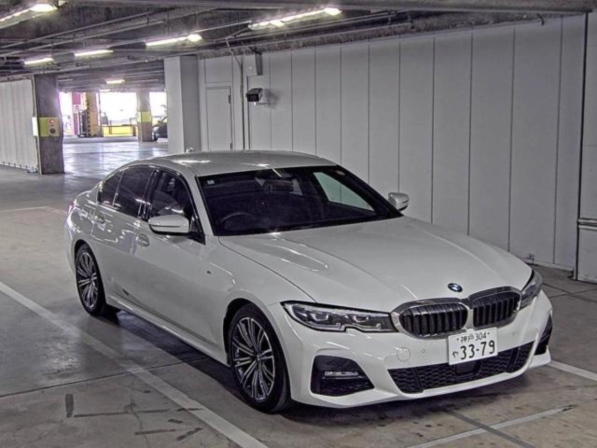 BMW 3 SERIES