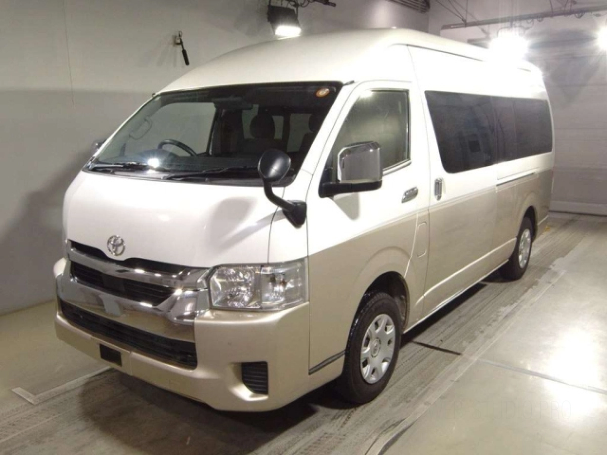 TOYOTA HIACE TRH229W 2022
