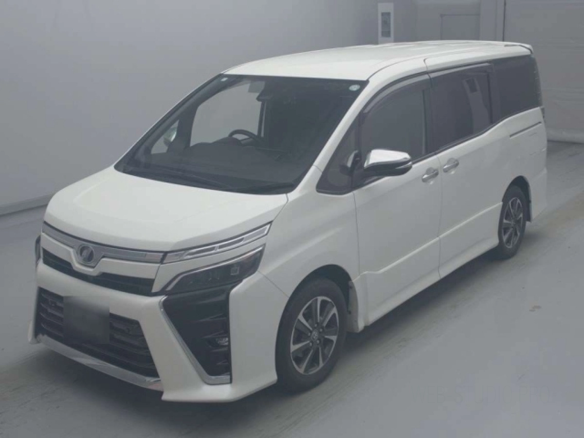 TOYOTA VOXY ZRR80W 2019
