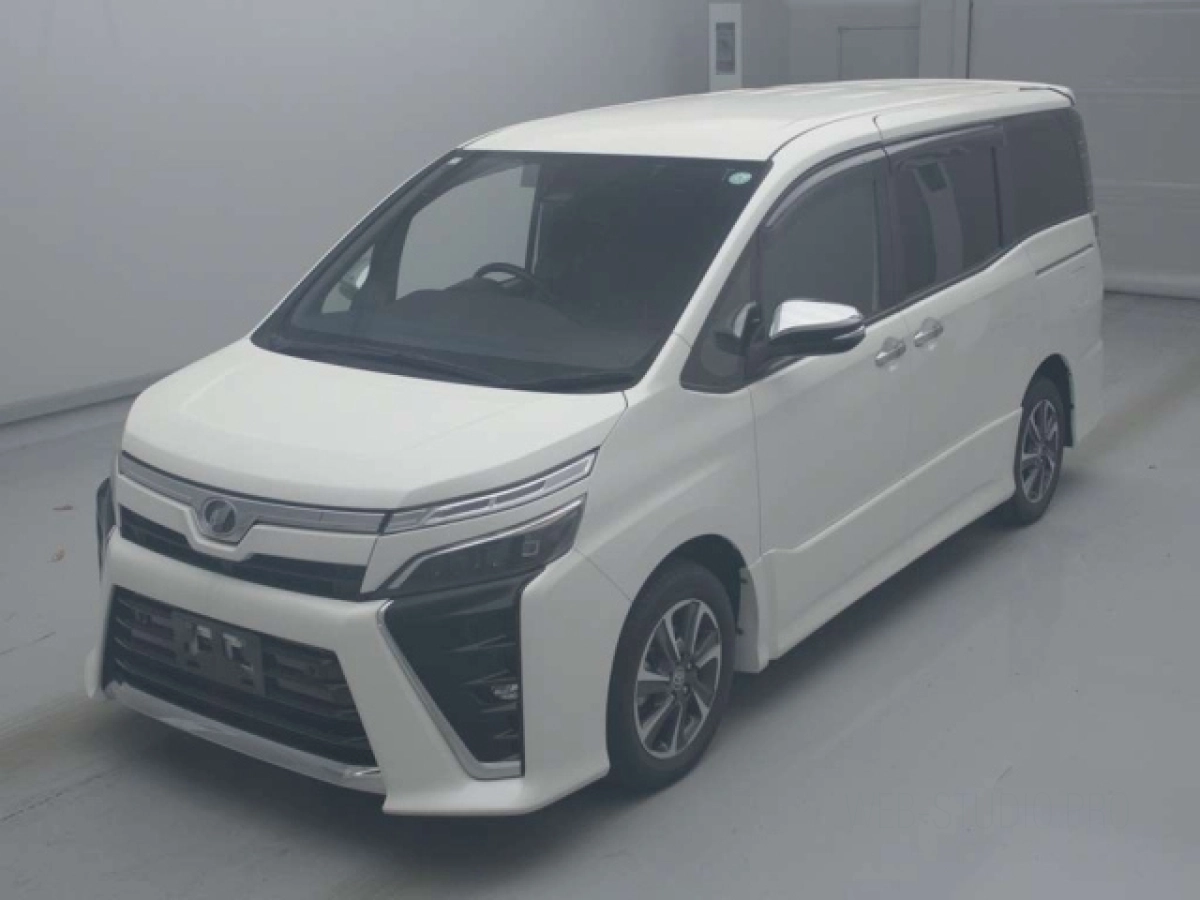 TOYOTA VOXY ZRR80W 2019