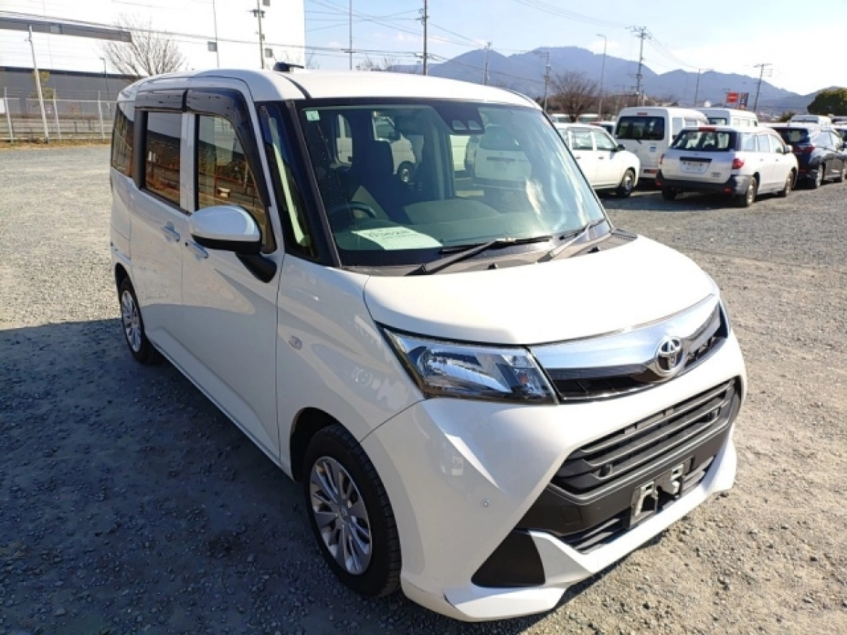 TOYOTA TANK M900A 2019