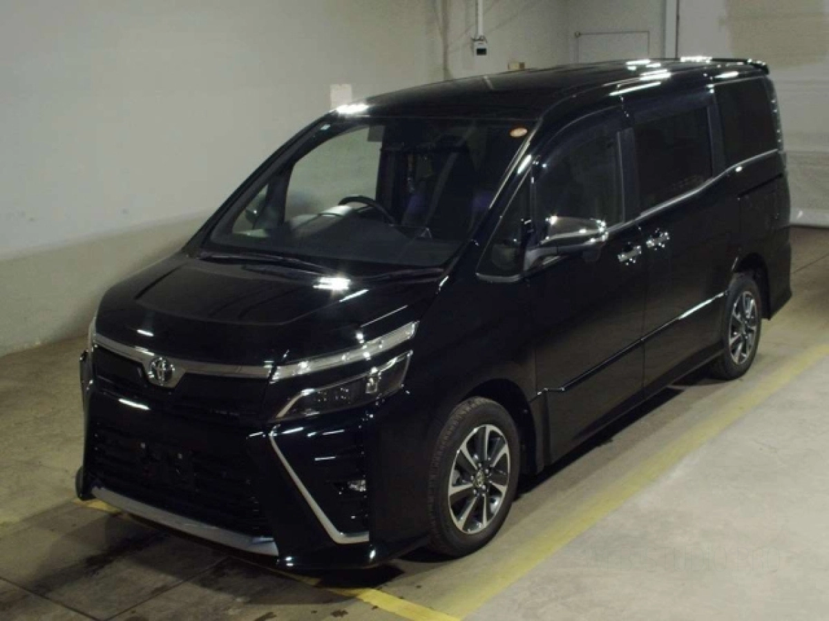 TOYOTA VOXY ZRR85W 2021
