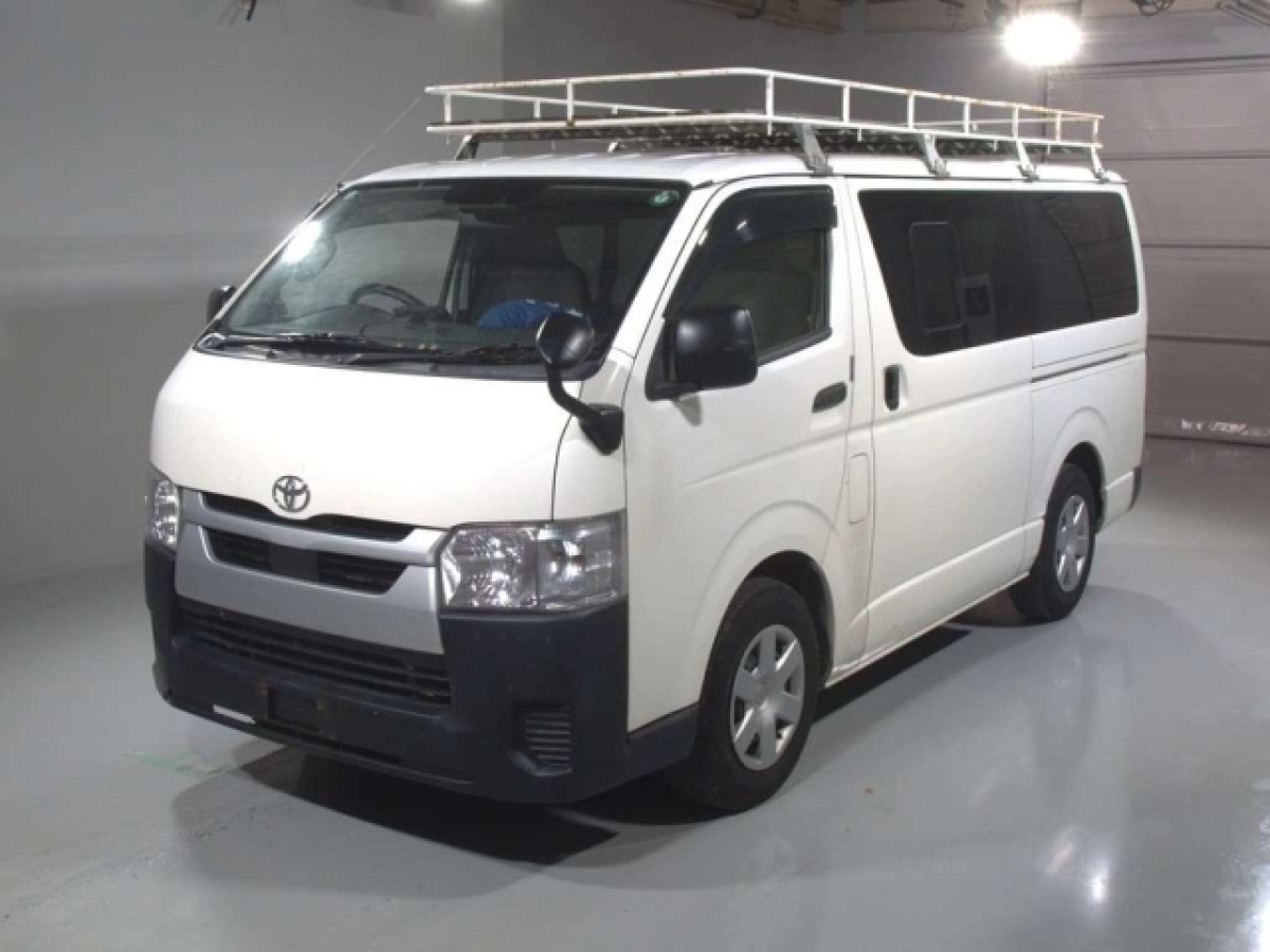 TOYOTA HIACE VAN GDH201V 2020