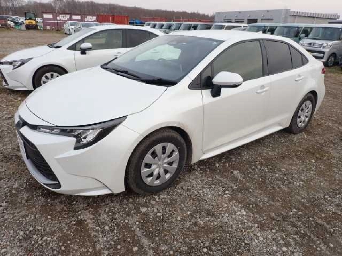 TOYOTA COROLLA ZWE215 2023