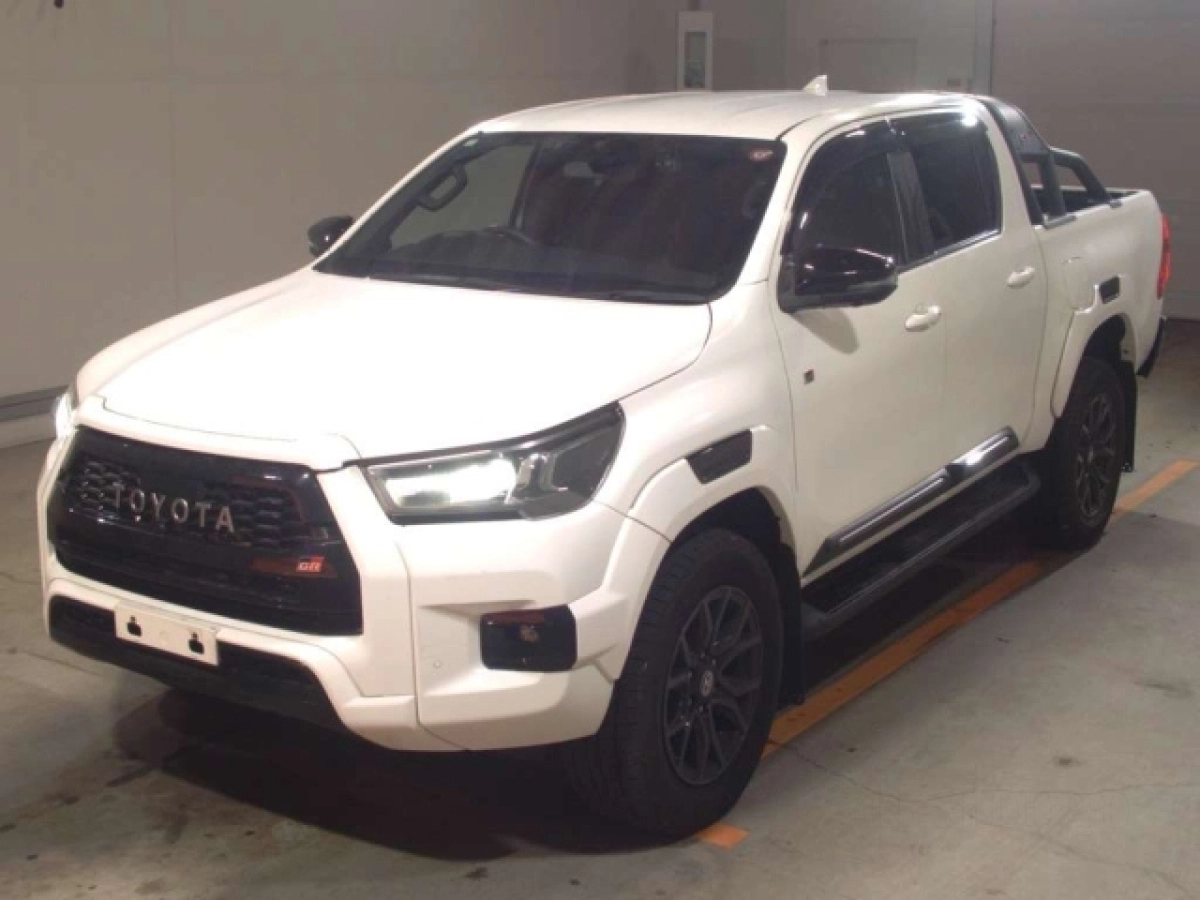 TOYOTA HILUX GUN125 2023