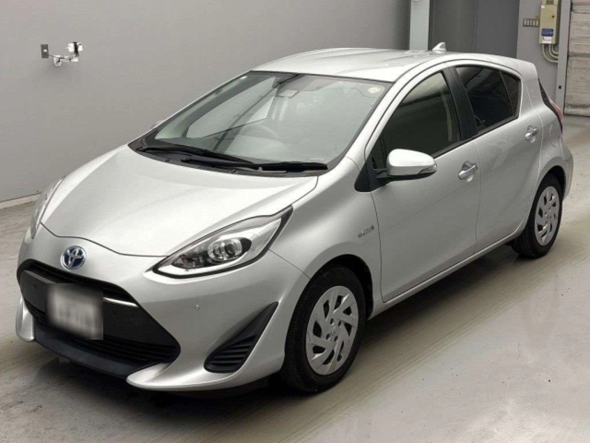 TOYOTA AQUA NHP10 2019