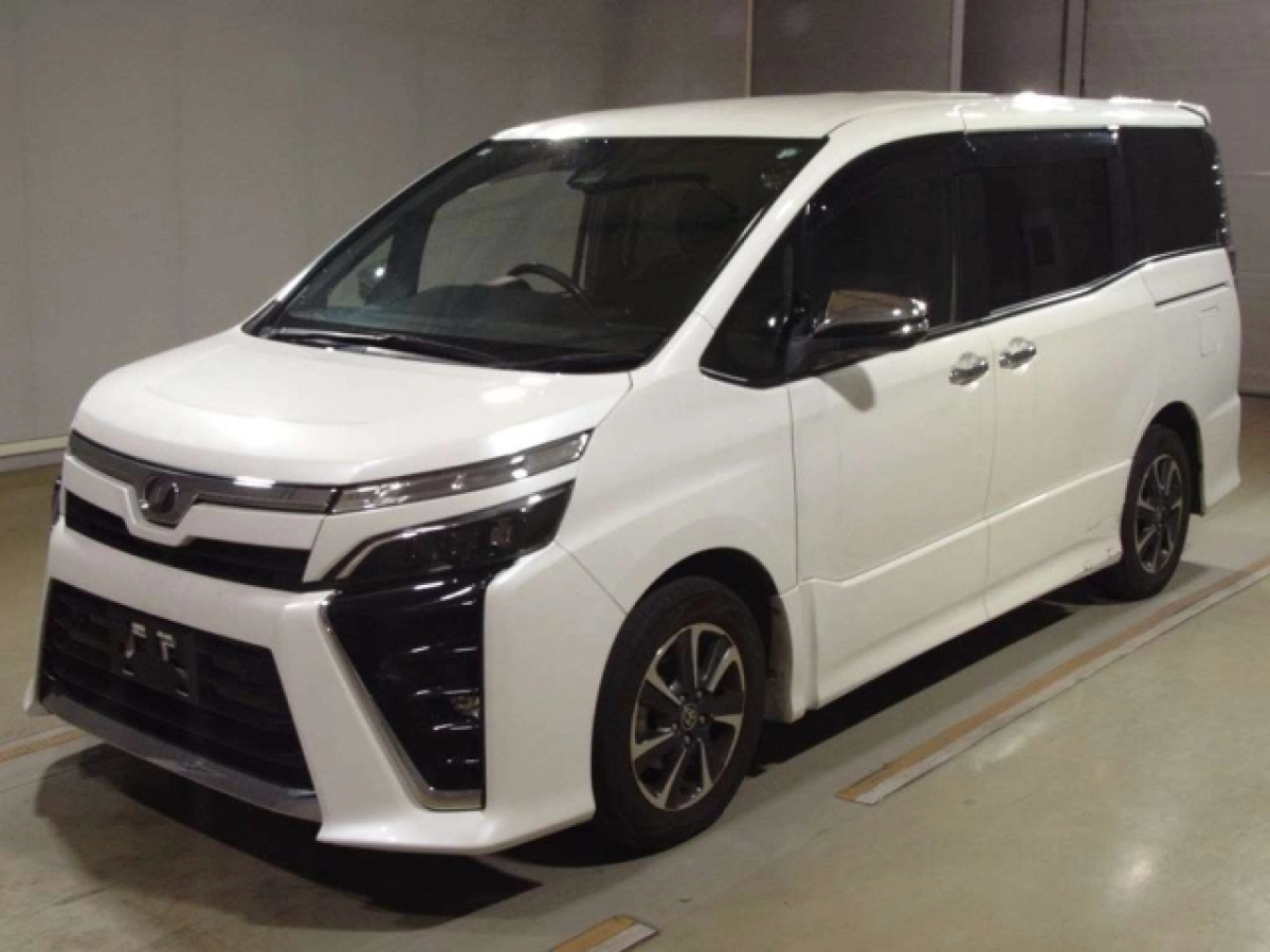 TOYOTA VOXY ZRR80W 2019