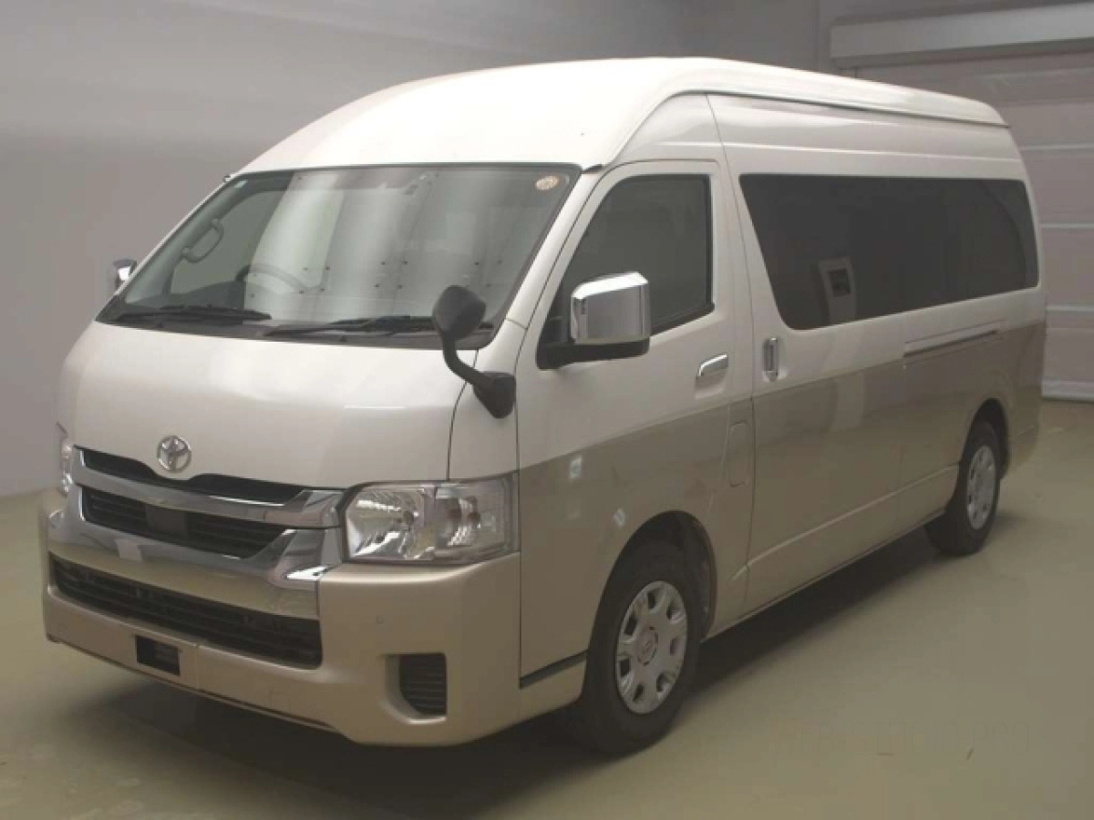 TOYOTA HIACE TRH224W 2023