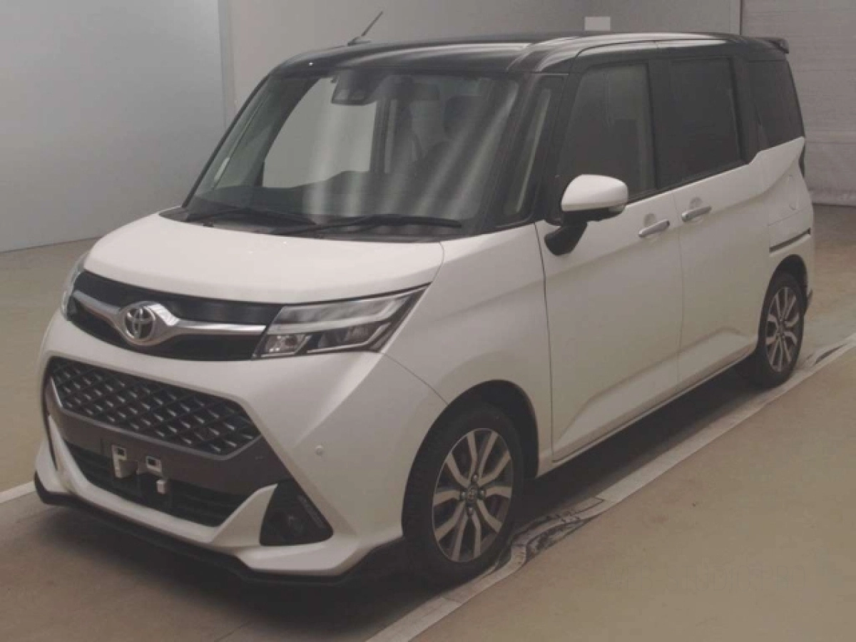 TOYOTA TANK M900A 2020