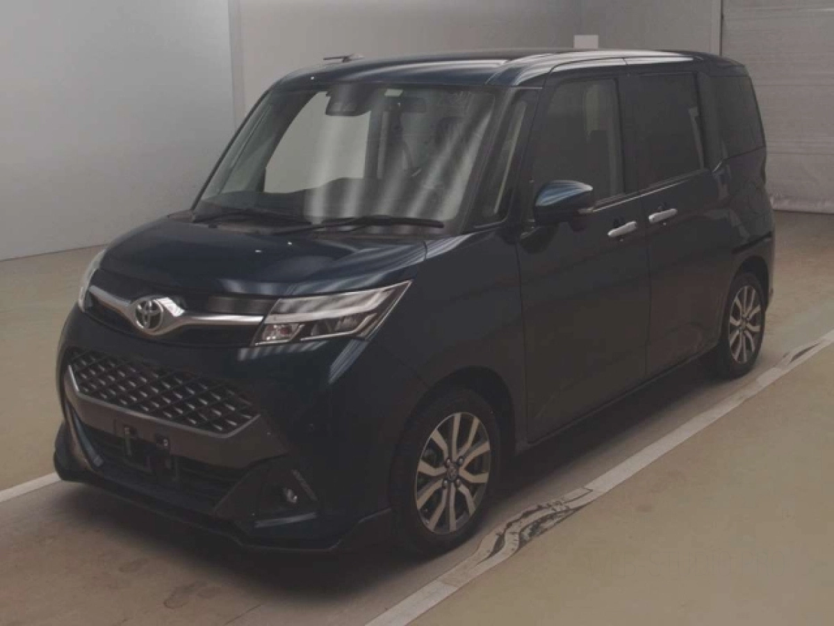 TOYOTA TANK M900A 2020