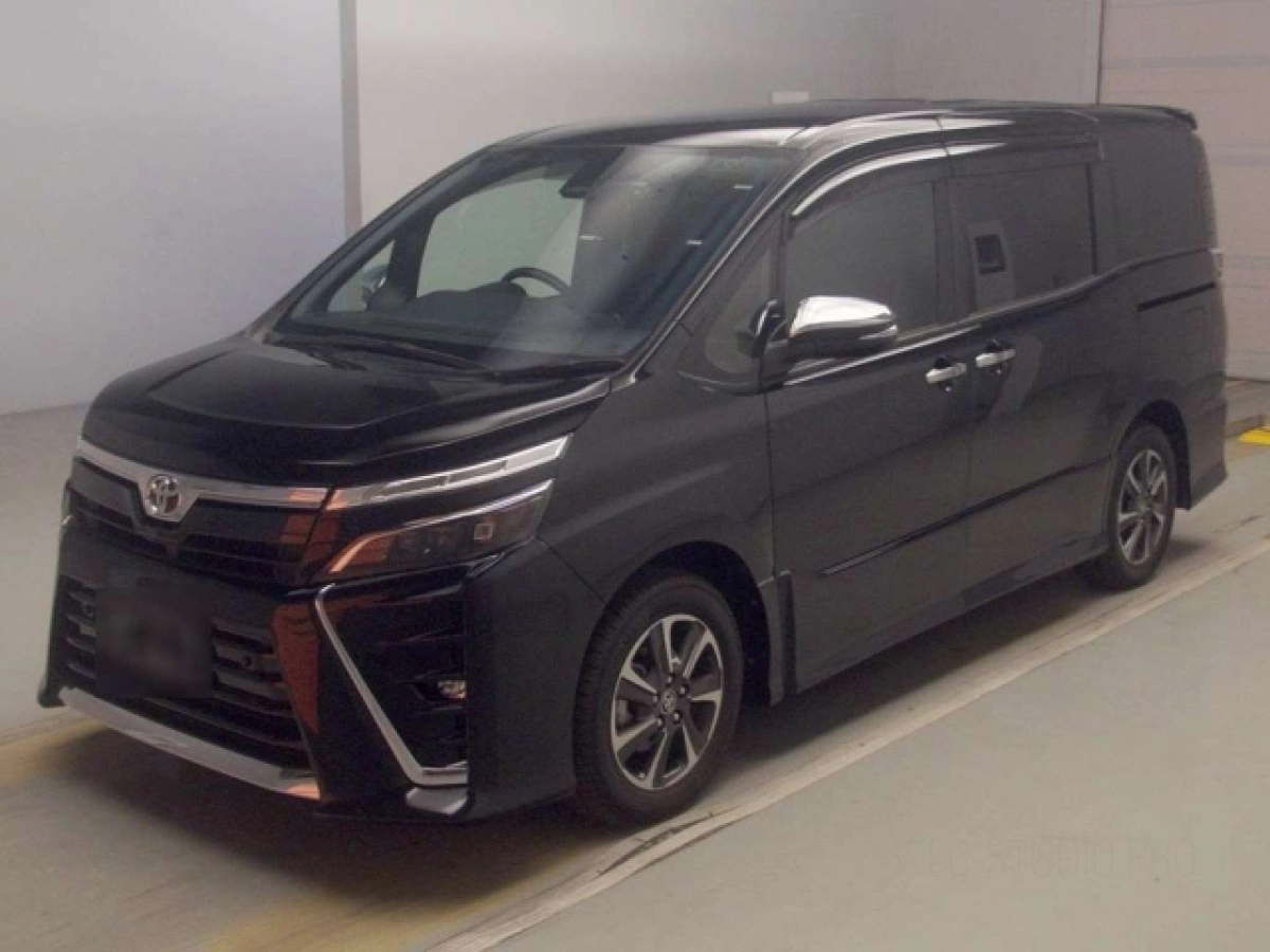 TOYOTA VOXY ZRR80W 2021