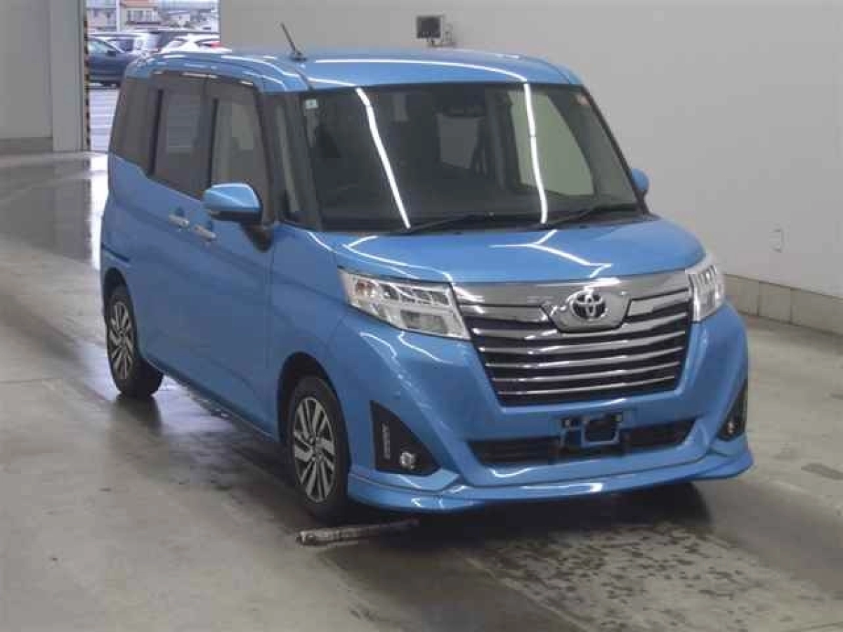 TOYOTA TANK M900A 2020