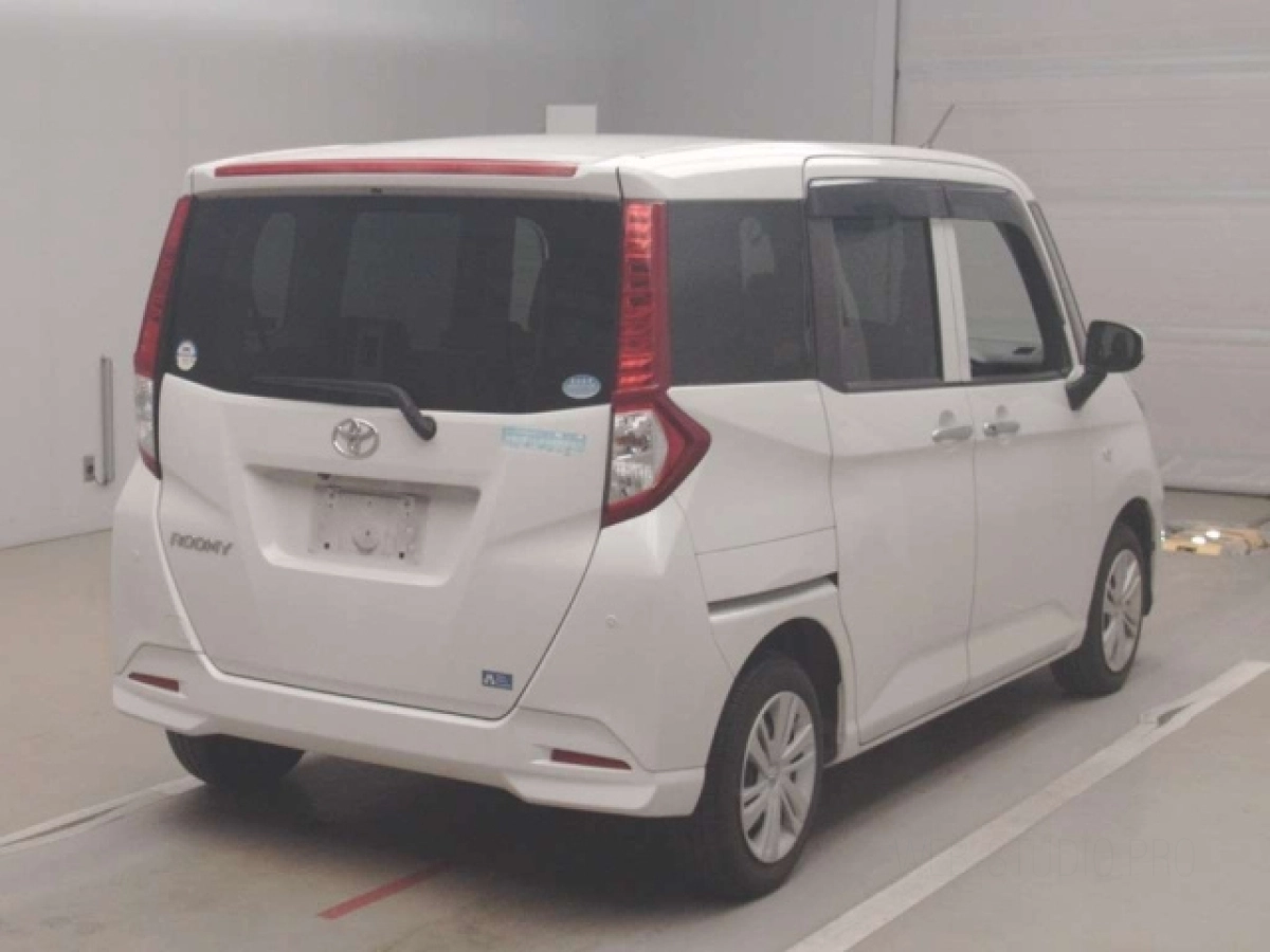 TOYOTA ROOMY