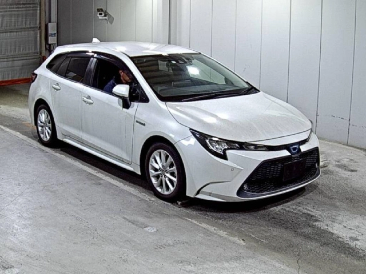 TOYOTA COROLLA TOURING ZWE211W 2019