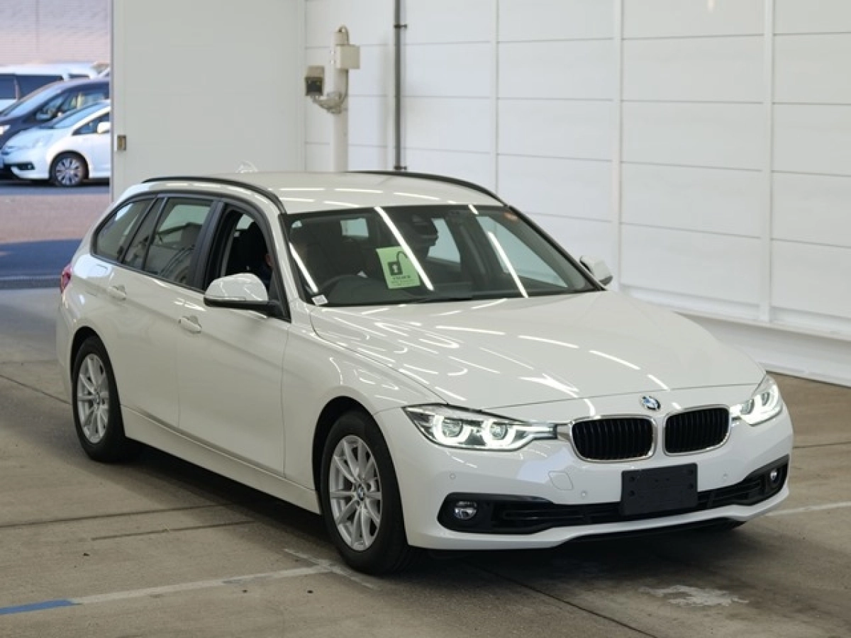BMW 3 SERIES 8E15 2019