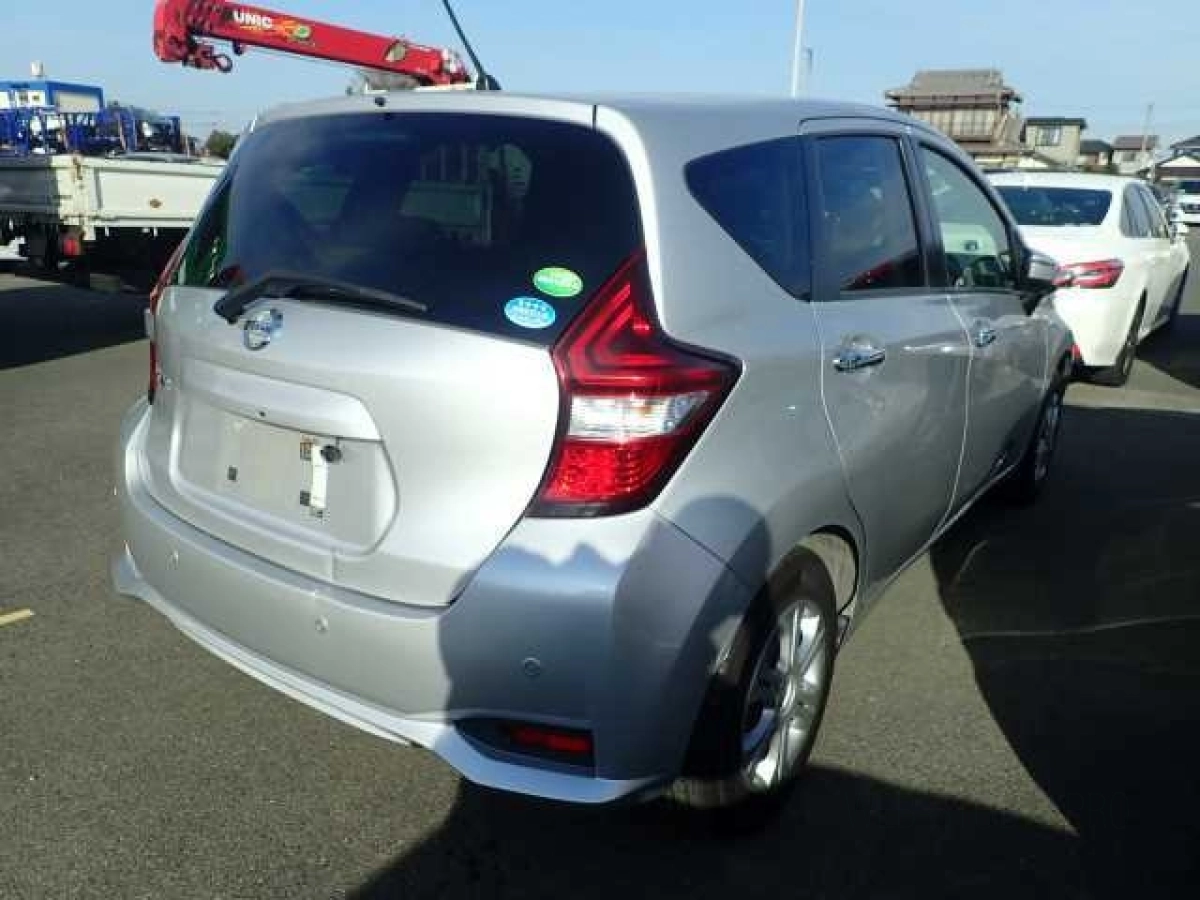 NISSAN NOTE