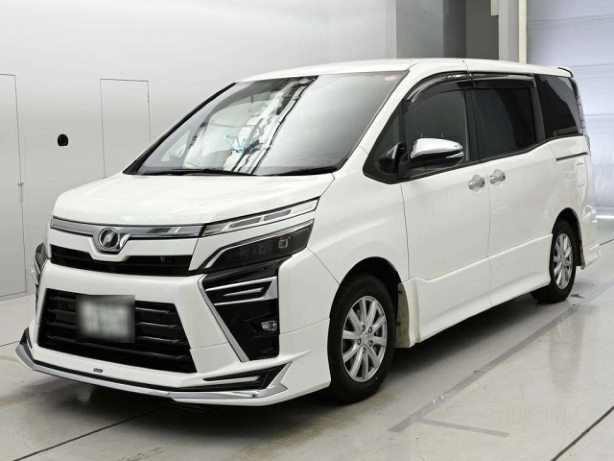 TOYOTA VOXY ZRR80W 2019