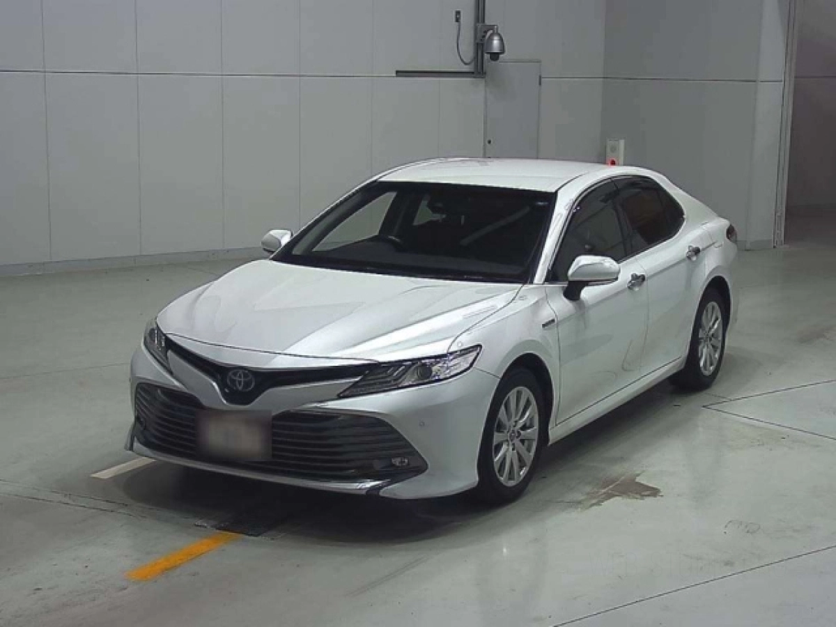 TOYOTA CAMRY AXVH70 2019
