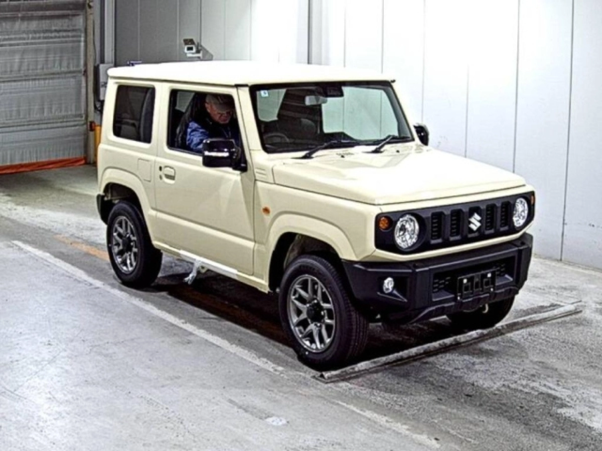 SUZUKI JIMNY JB64W 2025