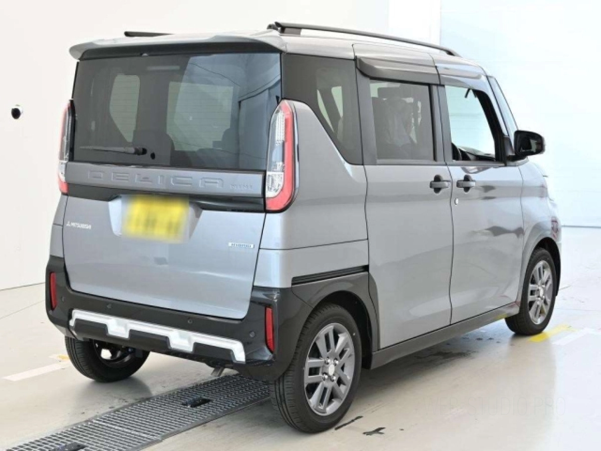 MITSUBISHI DELICA MINI