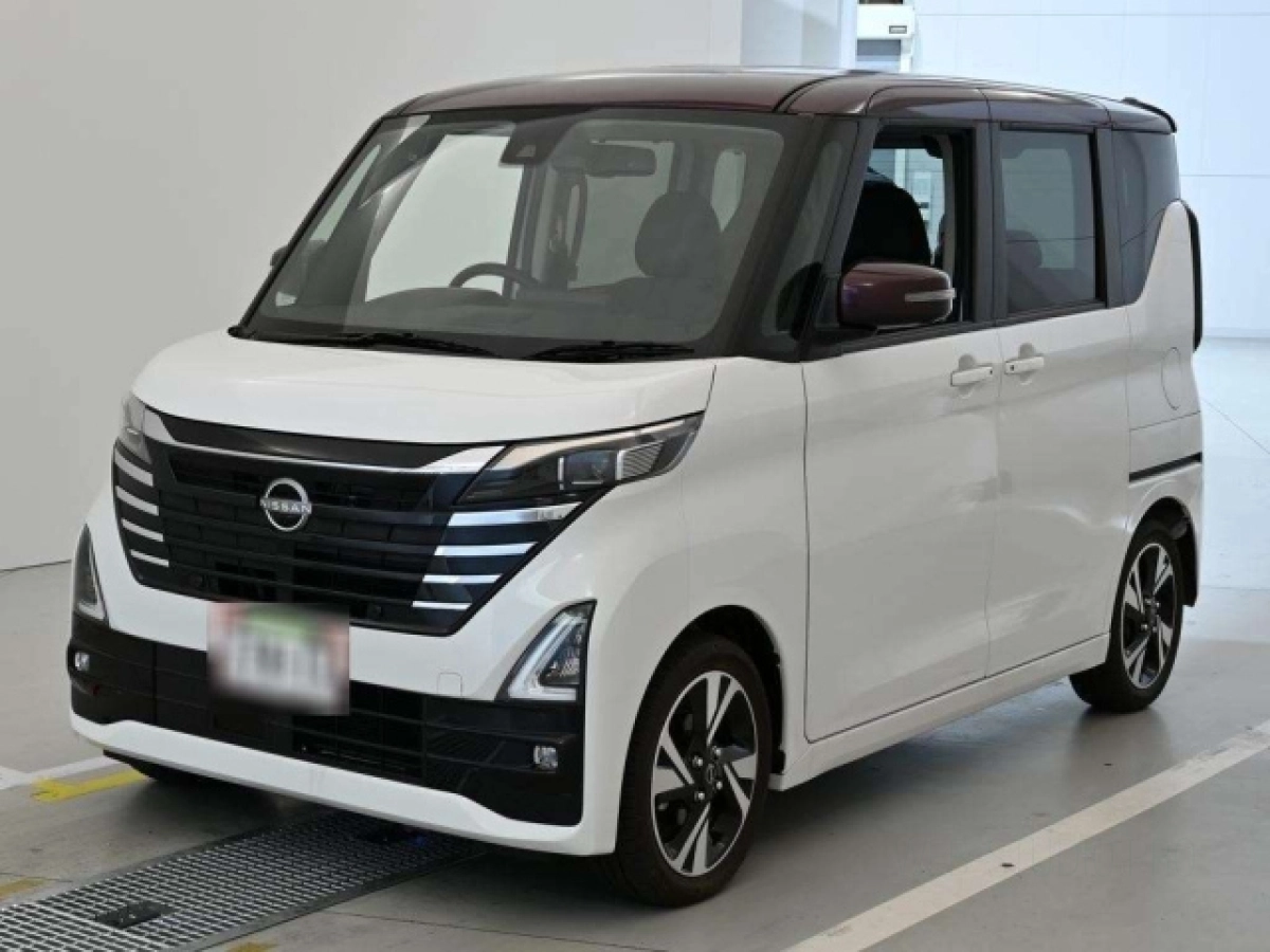 NISSAN ROOX B45A 2025