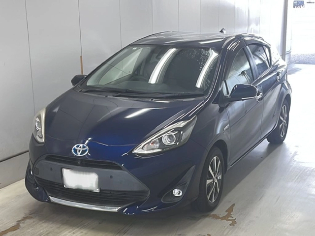 TOYOTA AQUA NHP10 2019