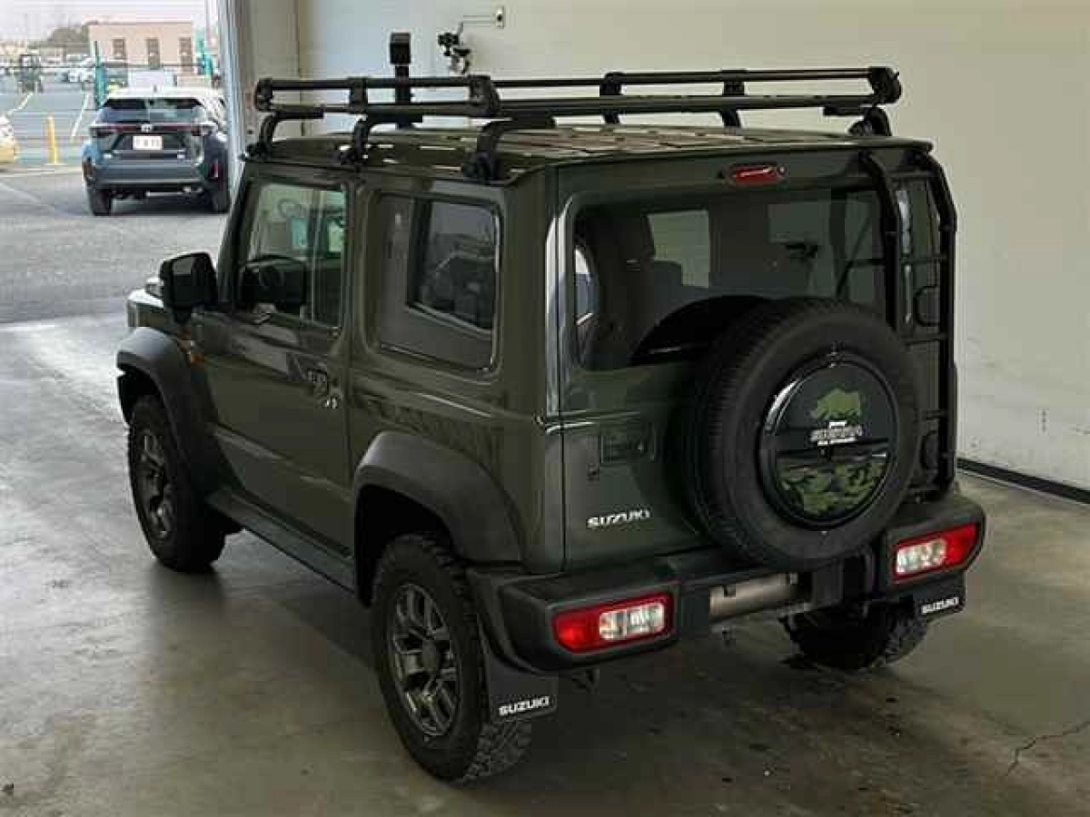 SUZUKI JIMNY SIERRA