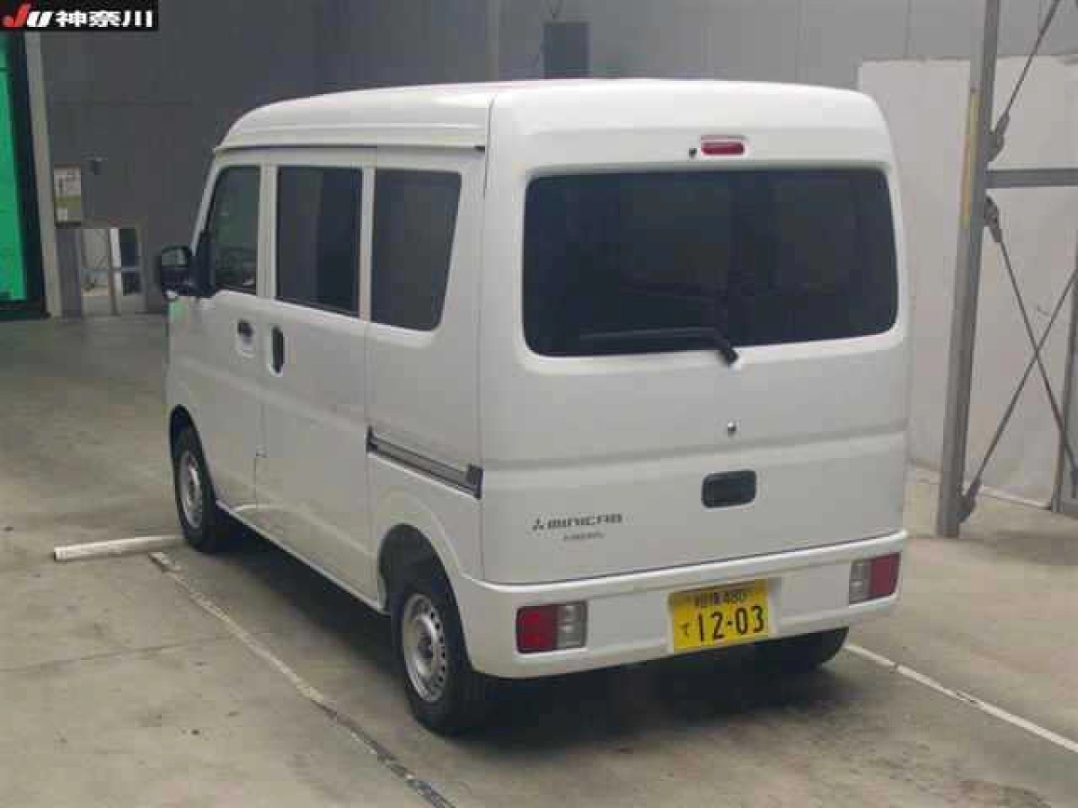 MITSUBISHI MINICAB VAN