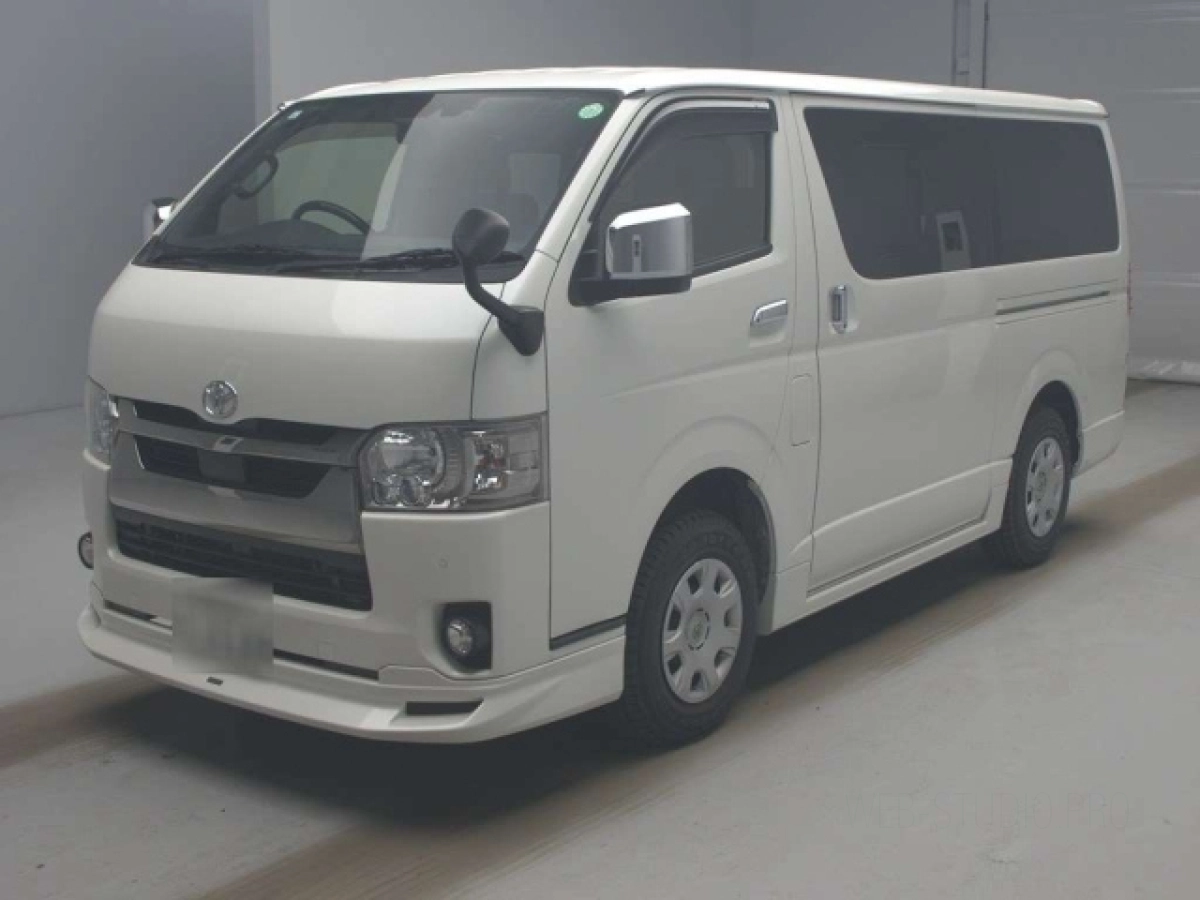 TOYOTA HIACE VAN GDH206V 2021