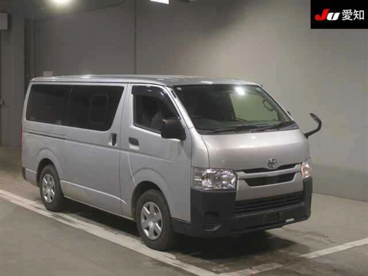 TOYOTA HIACE VAN TRH200V 2021