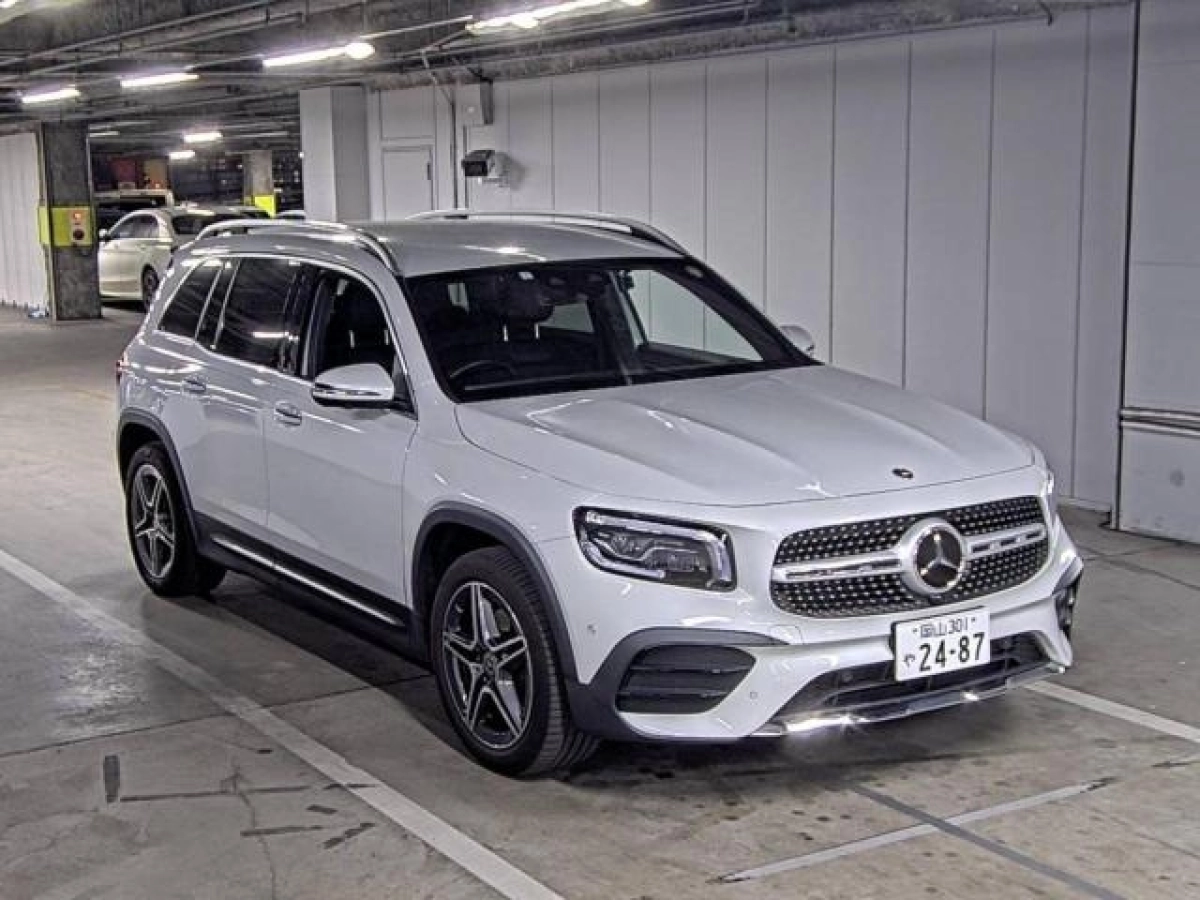 MERCEDES BENZ GLB 247684M 2023