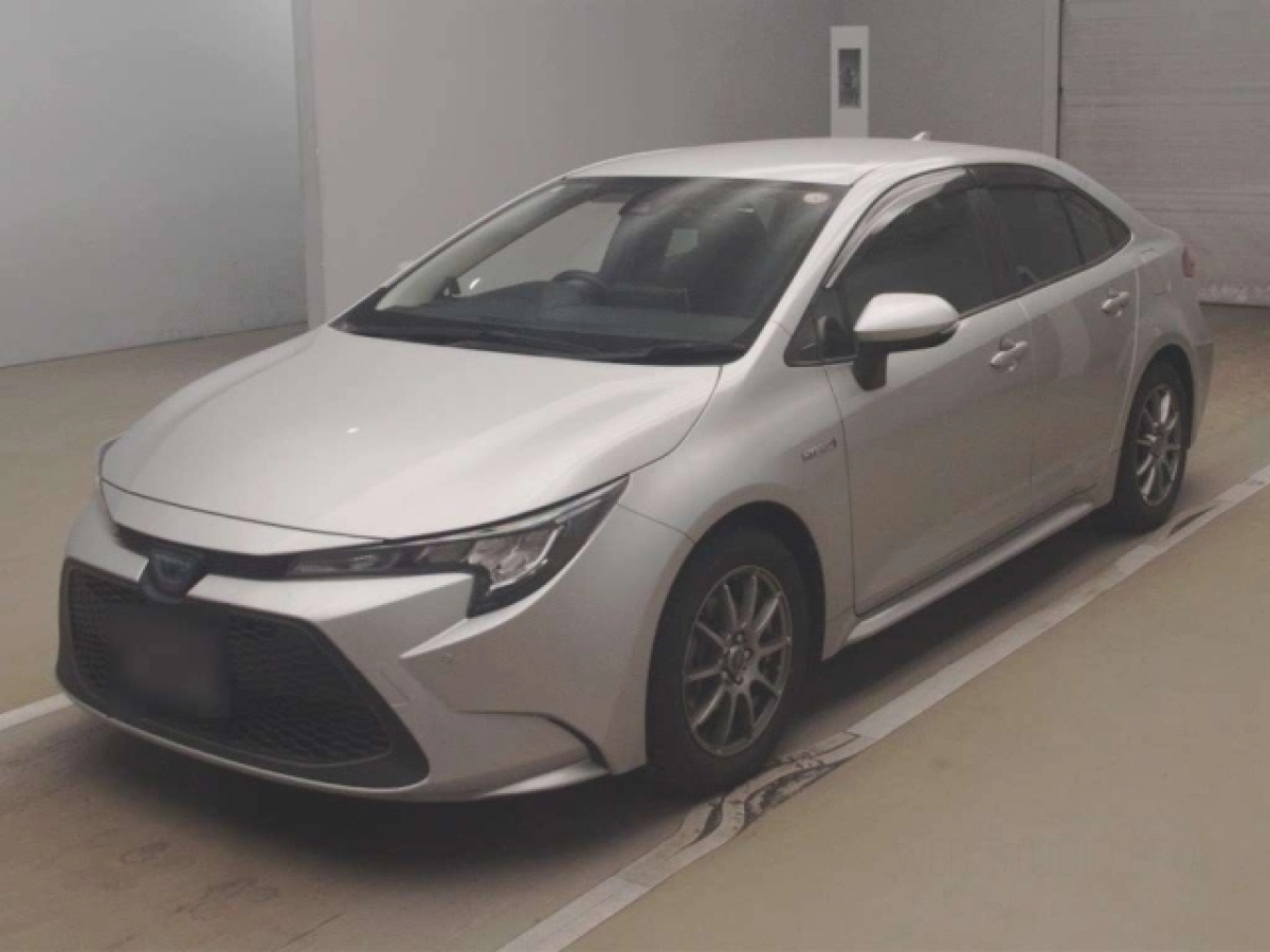 TOYOTA COROLLA ZWE211 2020