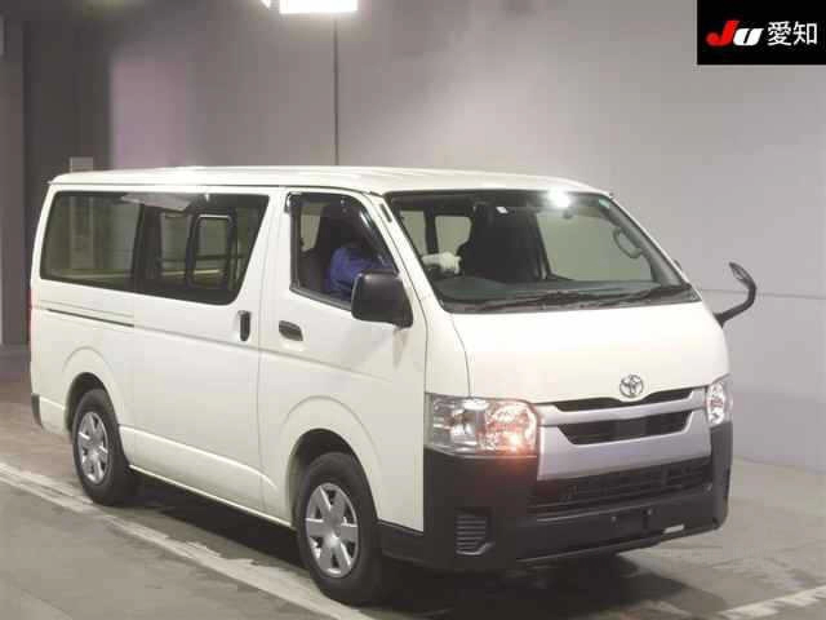 TOYOTA HIACE VAN TRH200V 2023